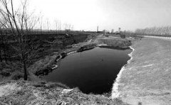 污水坑威脅水源,需要引起注意 污水坑威脅水源,需要引起注意