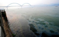 一臺船舶油污水處理設備完成安裝 一臺船舶油污水處理設備完成安裝