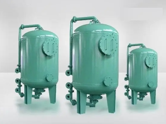 無頭式熱力除氧器